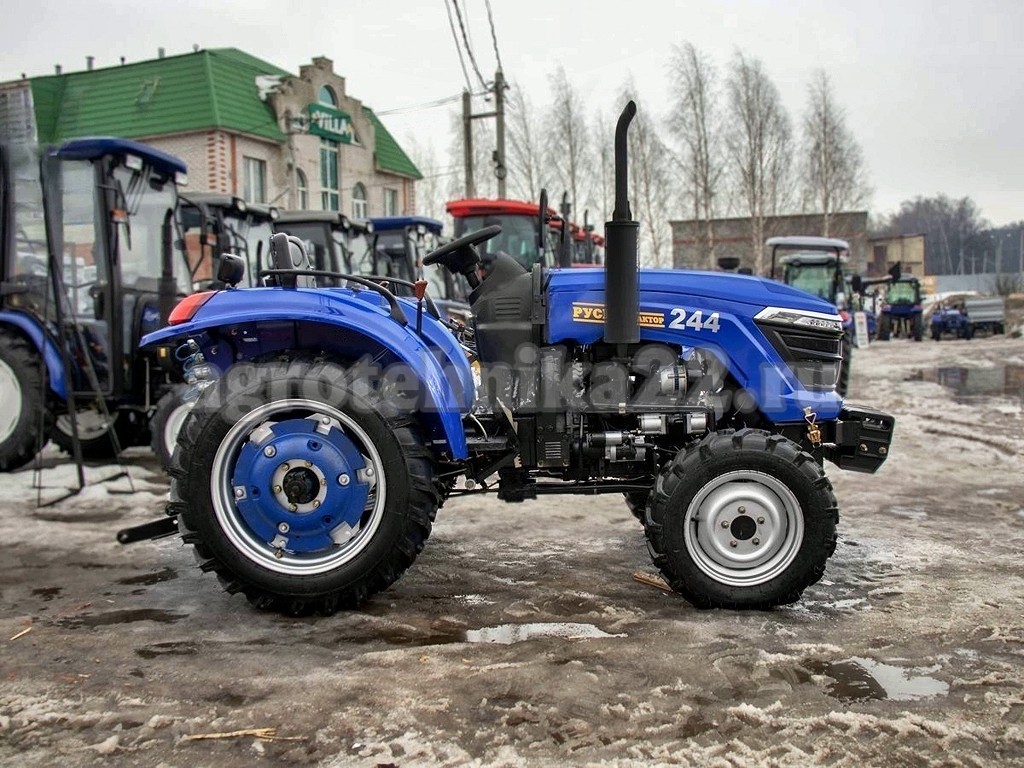 Трактор Русич ТE 244 8+8